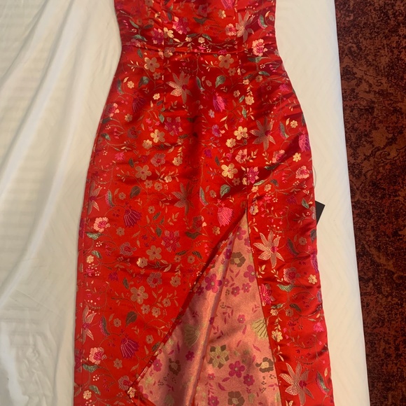 Silky Red Slit Midi Dress - Picture 3 of 3